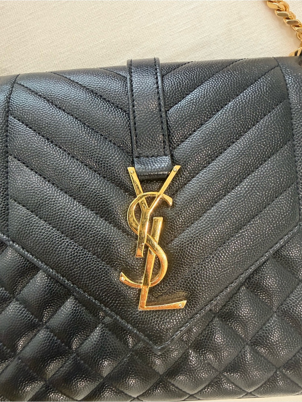 Saint Laurent Medium Cassandra Quilted Leather Envelope Bag - Picture 4 of 10
